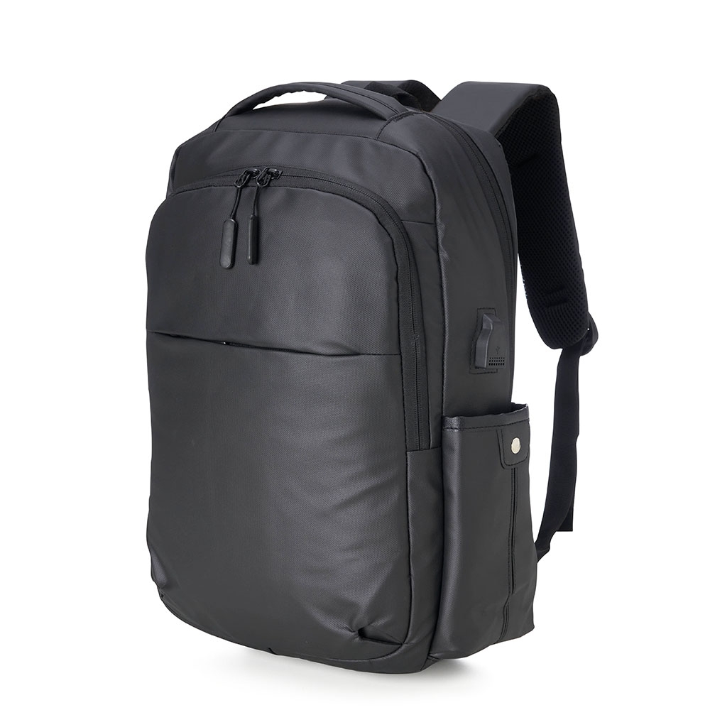 MOCHILA COURO SINTÉTICO USB 20L SPX-20061-PRE NA COR PRETO